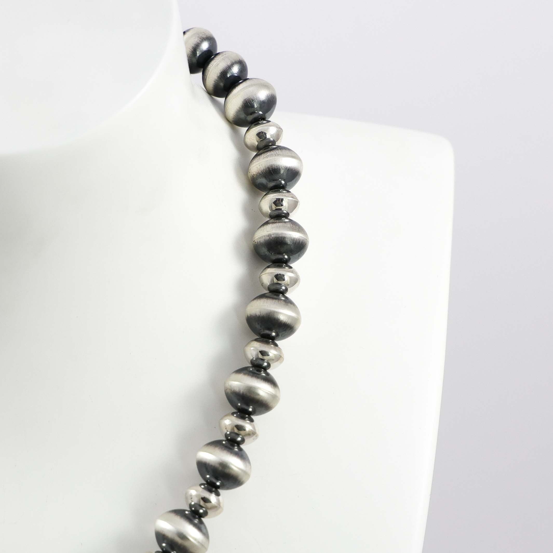 Navajo Pearl Necklace - Image 4